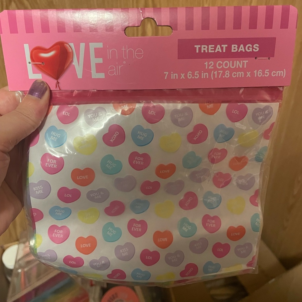 Love in the Air Heart Treat Bags - 12 Count